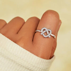 T0685 Anello in oro bianco con diamante taglio a cuore, colore naturale G, anello di fidanzamento romantico da donna - Product Image 3