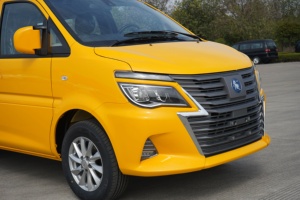 Vehículo Eléctrico Dongfeng Forthing M5Ev de Calidad Superior, 50-70kWh, Equipado con 100-150PS, Autobús Escolar Eléctrico, Minivan - Product Image 6