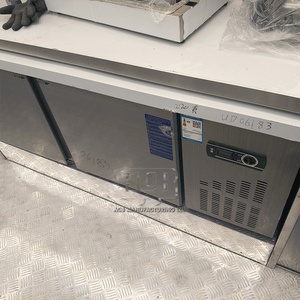 Carrito de perritos calientes y remolque de café, equipo de cocina completo, camión de comida móvil hecho a mano en China, fibra de vidrio y aluminio duraderos - Product Image 4