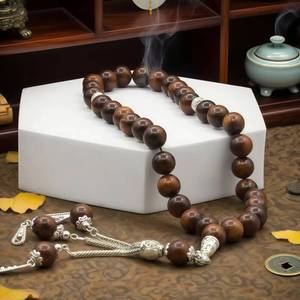 Tasbih Musulmán de Madera de Redwood Natural Étnico Duradero YASEEN Subha de 10 mm y 33 Cuentas, Regalo de Ramadán al por Mayor - Product Image 1