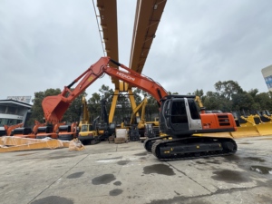 Precio al por Mayor, Envío Rápido, Excavadora Usada Original Hitachi ZX200 de Alta Calidad en Stock - Product Image 3