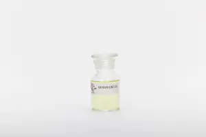 メーカーGERANIUM OIL CAS NO.: 90082-51-2食品および芳香剤用