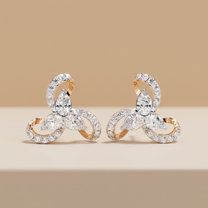 Boucles d'oreilles clous en spirale motif poire – Diamant de laboratoire CVD 1,4 carat (ctw) en forme de trèfle triadique, tiges de piercing en or bicolore 10K 14K 18K - Product Image 1