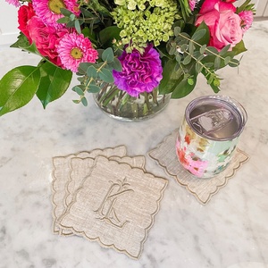 Serviettes de cocktail en lin personnalisées 6*6 pouces, 100% pur lin français, avec monogramme brodé sur le bord, pour mariage, restaurant - Product Image 3