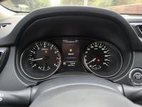 Подержанный Nissan X-Trail 2023 Classic Edition 2.0L 2WD с интеллектуальным подключением, комплектация Premium, 5 дверей, 5 мест, внедорожник, белый с черным