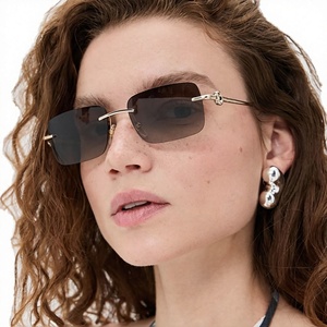 New Arrival Vintage Decorative <b>Sunglasses</b> Gold Frameless Square Cross Border Leopard Head UV400 Metal PC Lenses for Travel - Product Image 3