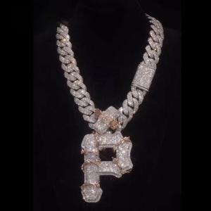 Colgante de Plata de Ley 925 Personalizado de Alta Calidad para Hombre, Estilo Hip Hop, con Letra P y Diamantes Redondos de Corte Brillante, Joyería de Lujo para Regalo - Product Image 4