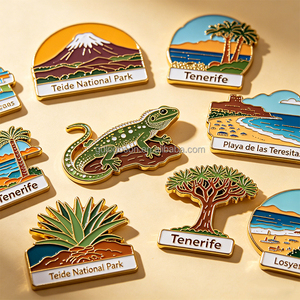 Imán de nevera metálico personalizado con diseño de máscara de carnaval de traje tradicional de las Islas Canarias, recuerdo turístico de Tenerife - Product Image 5