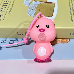 Porte-clés musical anti-stress Ruby Blows Bubbles Pops, adorable petit castor ludique, jouet pendentif pour sac, pour les 5 à 7 ans - Product Image 1