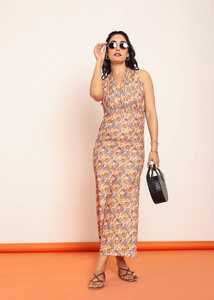 เดรสพิมพ์ลายมิดิแบบเปิดไหล่พร้อมดีไซน์เว้าช่วงเอว ชุดเดรสลำลองสำหรับผู้หญิง ผลิตจากผ้าเนื้อบางเบา ทรงสวยทันสมัย - Product Image 3