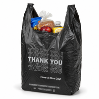 Sacs de courses noirs avec impression « Merci » blanche et message de retour et de recyclage pour l'emballage des achats en supermarché