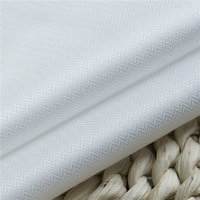 Tissu sergé chevron en coton blanc 100/2, matière anti-plis à l'ammoniaque liquide pour chemises professionnelles