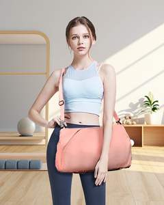 Échantillon gratuit Sac de sport personnalisé avec logo Sac de voyage tendance imperméable en polyester Sac de sport décoré de paillettes Sac de yoga - Product Image 6