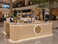 Kiosque de luxe personnalisé pour centre commercial, présentoirs LED, comptoir de vente au détail, aménagements de magasin de parfums, kiosque de centre commercial