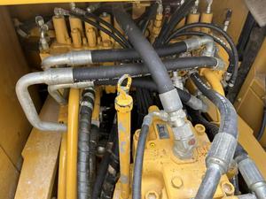 Excavadora de cadenas Caterpillar Cat330D2 usada de 30 toneladas, modelo 2023, con motor, caja de cambios y bomba de engranajes - ¡Gran oferta en subasta! - Product Image 3