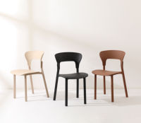 Chaise de salle à manger en plastique d'extérieur, sans accoudoirs, incassable, moulée, blanche, prix d'usine en gros