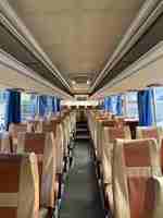 Bus diesel d'occasion à 46 places, double étage, composants essentiels fiables, bus de haute qualité à vendre