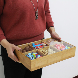 Caja de dulces de bambú con múltiples compartimentos y tapa acrílica para almacenamiento y protección contra el polvo, organizador rectangular de escritorio - Product Image 1