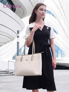 Chantria Factory 新款设计师都市休闲手提包女式高品质时尚手提包适合日常通勤购物防水 - Product Image 2