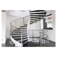 Escalier Circulaire Incurvé à Rotation Complète avec Colonne de Support Centrale et Marches en Terrazzo pour Showroom Commercial