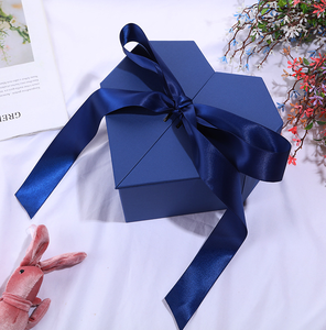 กล่องของขวัญวันวาเลนไทน์มีริบบิ้นปิดผนึกโลโก้ตามสั่งวัสดุกระดาษที่เป็นมิตรกับสิ่งแวดล้อมสำหรับชุดชั้นในสำหรับเป็นของขวัญ - Product Image 4