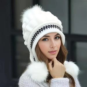 Woman Winter Fashion Hats and Gloves Set Soft Comfortable <strong>Pom</strong> <strong>Pom</strong> Knitted Sleeve <strong>Beanie</strong> - Product Image 6