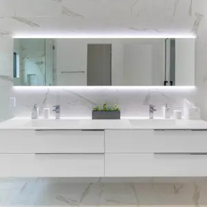 Tocador de baño moderno con luz led inteligente, mueble de madera sólida y mármol montado en la pared, doble lavabo, 2022