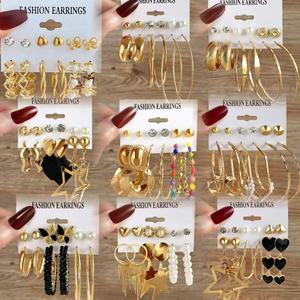 Großhandel Damen-Ohrstecker-Sets aus Zinklegierung, vergoldet, geometrisches Design, Modeschmuck, verschiedene Stile - Product Image 1