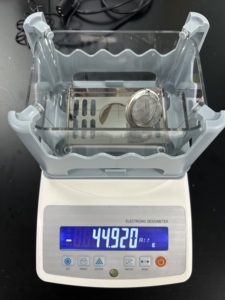 Medidor de Densidade Digital Multifuncional Portátil para Grânulos Sólidos ASTM D792 ASTM D297 ISO 2781 ISO 1183 - Product Image 3