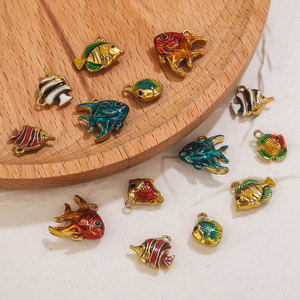 Breloques de poissons tropicaux vibrants |   Pendentifs Océan en Émail en Acier Inoxydable Plaqué Or PVD 18K pour la Fabrication de Bijoux DIY |   Imperméable - Product Image 6