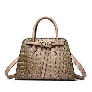 Fashionable Lady's PU Geometric Rivet Zipper Durable Anti-Theft Portable <b>Shoulder</b> <b>Strap</b> Handbag. 2026 New Model Luxury Designer - Product Image 3