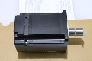 YASKAWA Authentique NIB SGMJV-08ADA21 750W AC d'occasion - Product Image 3