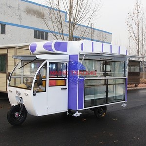 Chariot alimentaire multifonctionnel mobile avec cuisine personnalisable pour la vente de crêpes, gaufres, pizzas, hot-dogs et café glacé. - Product Image 6