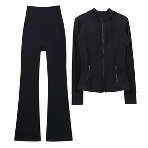 Ensemble de sport et yoga élastique pour femme : veste, pantalon évasé et haut à manches longues – Tenue de fitness et course deux pièces - Product Image 5