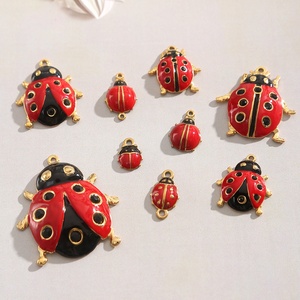 Accesorios de Acero Inoxidable con Diseño de Dibujos Animados para Collares Hechos a Mano, Dijes de Mariquita, Abalorios Versátiles y Modernos para Pulseras - Product Image 1