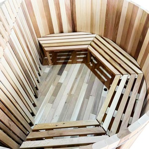 Jacuzzi de Lujo para Exteriores, Bañera de Madera de Cedro Rojo con Estufa de Leña para Jardín o Patio - Product Image 4