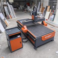 Machine de découpe et de perçage CNC industrielle 1325 à 3 ou 4 axes avec table à aspiration à rainures en T, pompe à vide, servomoteur pour métaux tendres, acrylique et MDF