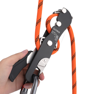 Dispositivo di Controllo Corda con Sistema Anti-Panico in Lega di Alluminio 7075 per Arrampicata e Soccorso - Product Image 1