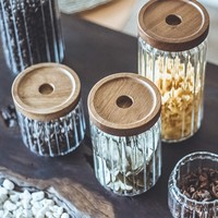 Bocal de conservation alimentaire moderne en verre côtelé avec couvercle hermétique en bois pour l'organisation du garde-manger de cuisine, récipient transparent en borosilicate
