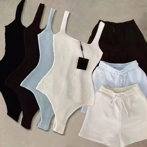 Body da <span class=keywords><strong>donna</strong></span> personalizzato in fabbrica Set <span class=keywords><strong>corti</strong></span> gilet sportivo con collo quadrato personalizzato <span class=keywords><strong>pantaloni</strong></span> da Jogger con coulisse da <span class=keywords><strong>donna</strong></span> Set da Jogger 2 pezzi - Product Image 3