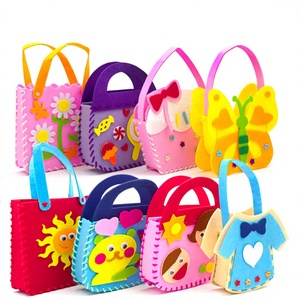 Kit <span class=keywords><strong>de</strong></span> couture DIY pour sac à main en feutre pour enfants et filles – Arts créatifs et loisirs créatifs - Product Image 1