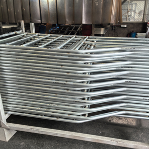 Nuove Gabbie di Gestazione per Suini Personalizzate, Recinti per Maternità con Mangiatoia in Acciaio Zincato 220*60cm - Product Image 4