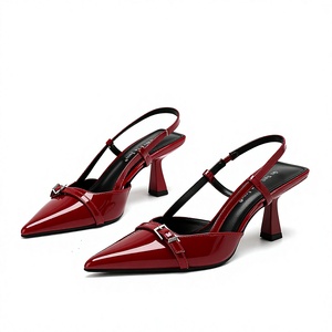 Déstockage d'usine : Sandales à talons hauts pour femmes, styles variés, en cuir verni, prix de gros abordable - Product Image 5