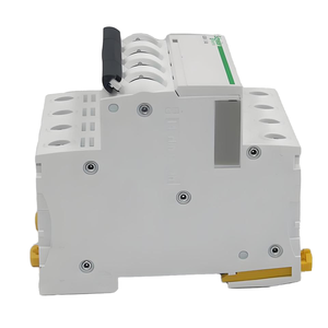 Disjoncteur authentique IC65N 4P C40A, interrupteur d'air C40A, protection domestique en matériau PA66, type 4P Mini RCBO/MCCB/RCB - Product Image 2