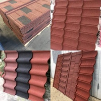 Bardeaux de toiture en métal Longue portée Pvc & Upvc Matériaux de construction de toiture de maison Tuiles de toit en métal revêtues de pierre de couleur 0.4mm pour villa