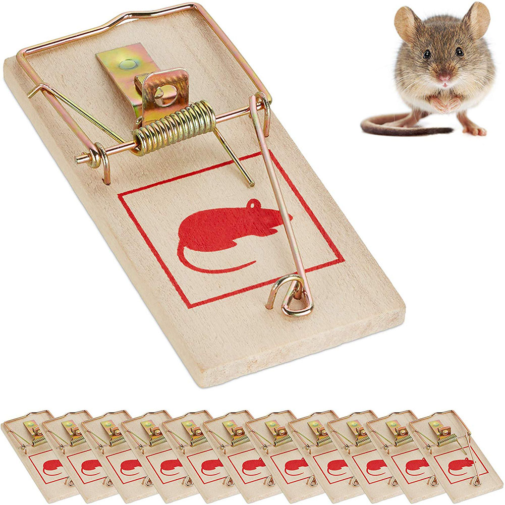 Wooden rat traps