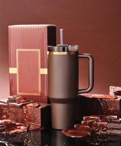 Vaso Térmico H2.0 de 30oz/40oz en Color Chocolate Oscuro con Detalles Dorados, para Grabado Láser, Disponible en Almacén de EE. UU. - Product Image 2