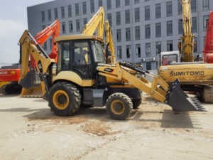 รถตักล้อยางมือสอง Caterpillar 420F นำเข้า รถตักล้อยางขับเคลื่อน 4 ล้อ CAT 420F สำหรับขาย - Product Image 6