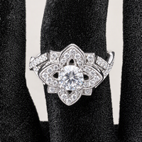 Bague Vintage Fleur Trèfle à Quatre Feuilles Moissanite VVS en Grappe Argent 925 Plaqué Rhodium Coupe Ronde Brillante Bijoux Fins pour Femme