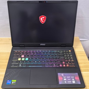 แล็ปท็อปเกมมิ่ง Shenying 16 รุ่น Intel I7 12-Core 2.6GHz แรม 16GB การ์ดจอแยก 8GB SSD หน้าจอ 16 นิ้ว 2K ความละเอียด 165Hz ระบบปฏิบัติการ Windows - Product Image 1